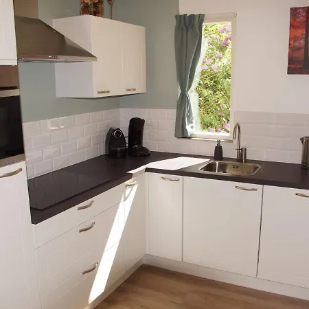 Spacious Holiday In With Private Garden * Ermelo